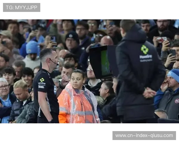 球员抱怨判罚吃T 心态波动成比赛转折诱因 球员抱怨判罚吃T 心态波动成比赛转折诱因